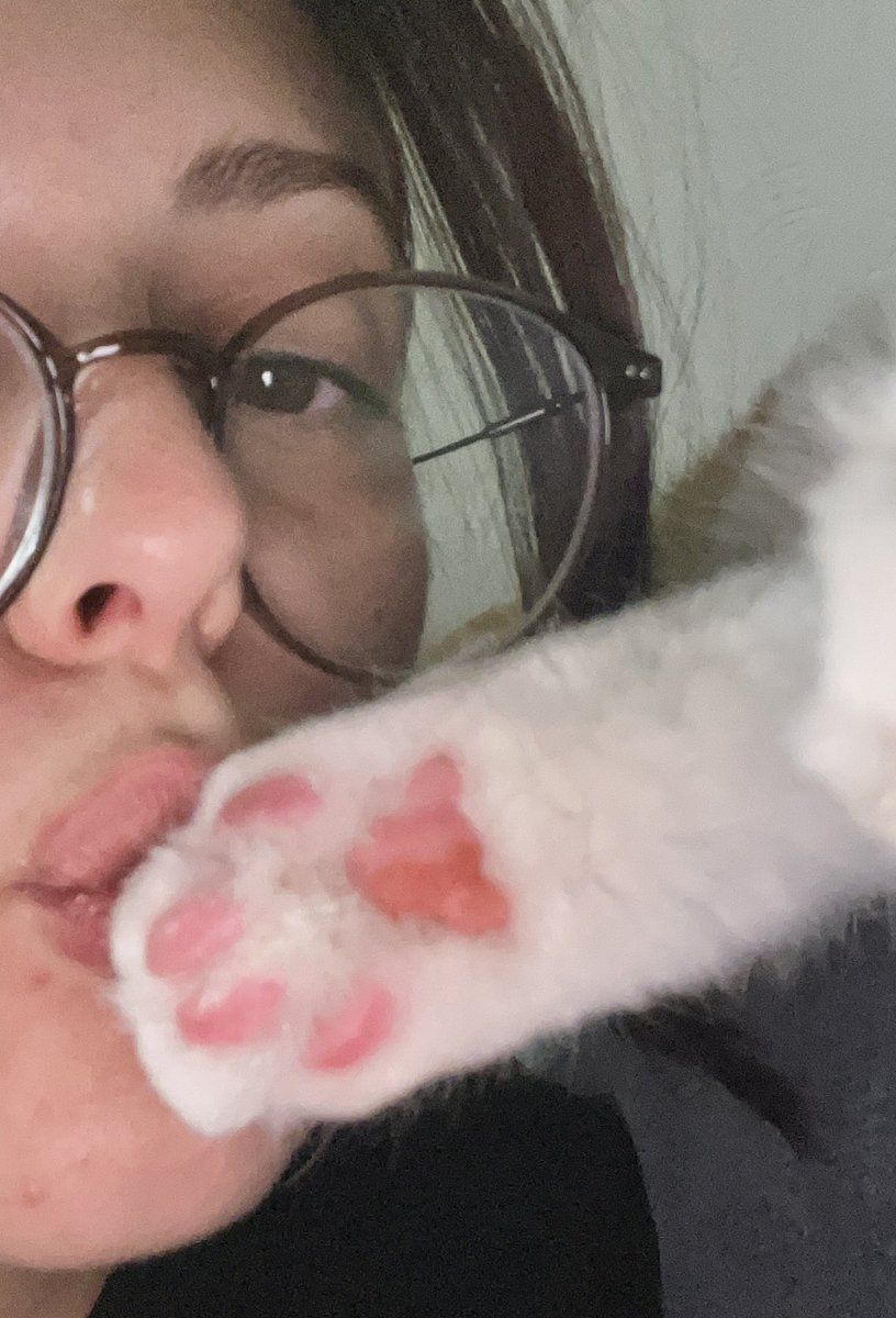 kizimin pembis patisini yedim.