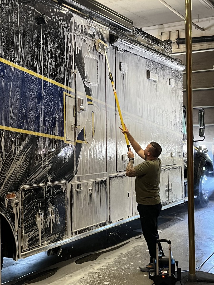 BaltimorePolice's tweet photo. BPD’s Special Operations Section prepares the Command Vehicle for its appearance at Ohr Chadash Academy’s Big Truck Day on June 10. Foxtrot is also expected to be on site.
#BPDrelationships
#publicsafety
#publicsafetyvehicles
#BPDSOS
#communitypolicing https://t.co/WTqwOMjBwb