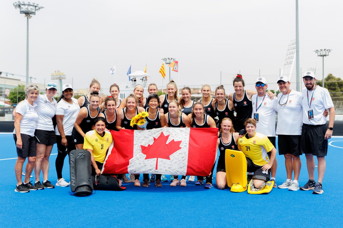 FieldHockeyCan's tweet photo. ❤️🍁 https://t.co/nLXQtqGT49