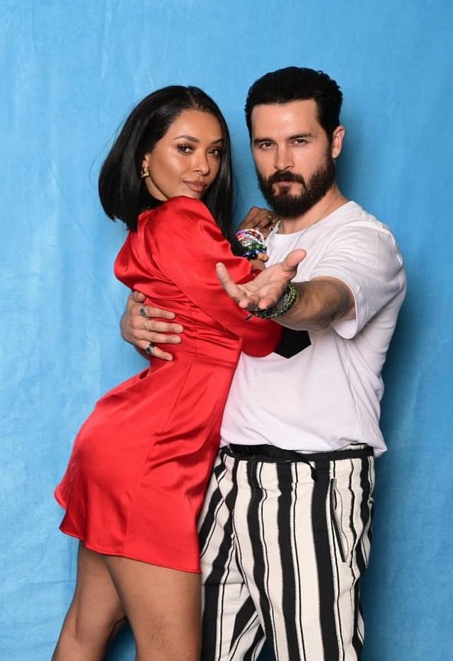thrillersdupri's tweet photo. BONENZO WHAT THE FUCK #ejw https://t.co/N9WyQMfp84