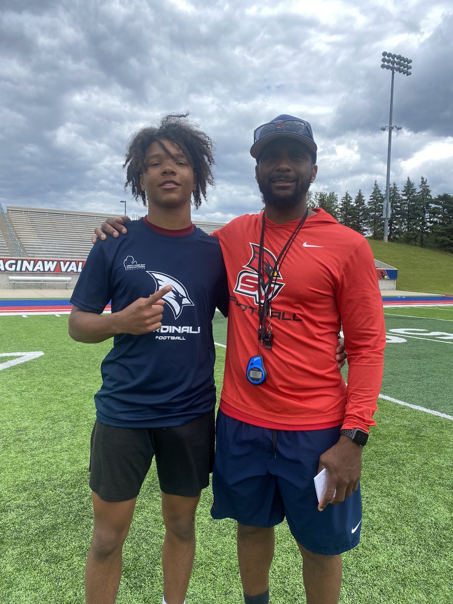 RealLynWlsn07's tweet photo. Had a great time today at @svsu_football prospect camp. Thank you for having me
@PrudhommeSVSU 
@BClay_9 
@CoachHarajly https://t.co/3VxfFfXmQK