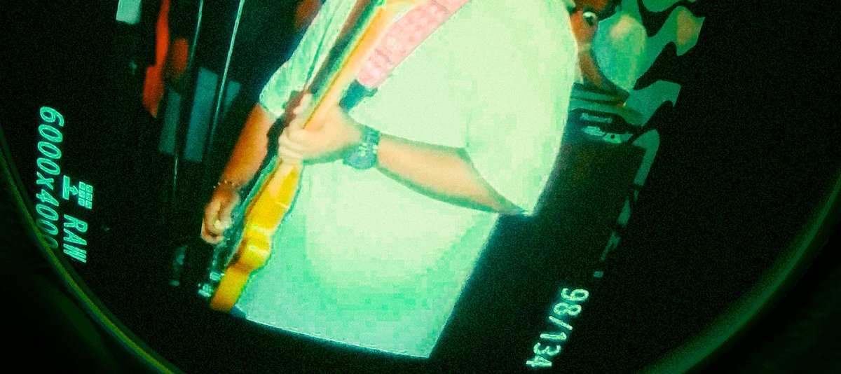 Klaydoscopee's tweet photo. Solid haha, after ng gig ko wala na akong gana sa lahat amputa. Di na ako humawak ulit ng guitar, hindi na ako ulit tumugtog, hindi na ulit pumasok sa isip ko na mag gig, at putangina hindi ako makasulat ng kanta. Badtrip, unti unting nawawala passion ko. Fire is not firing ha. https://t.co/88QLW7OMFg