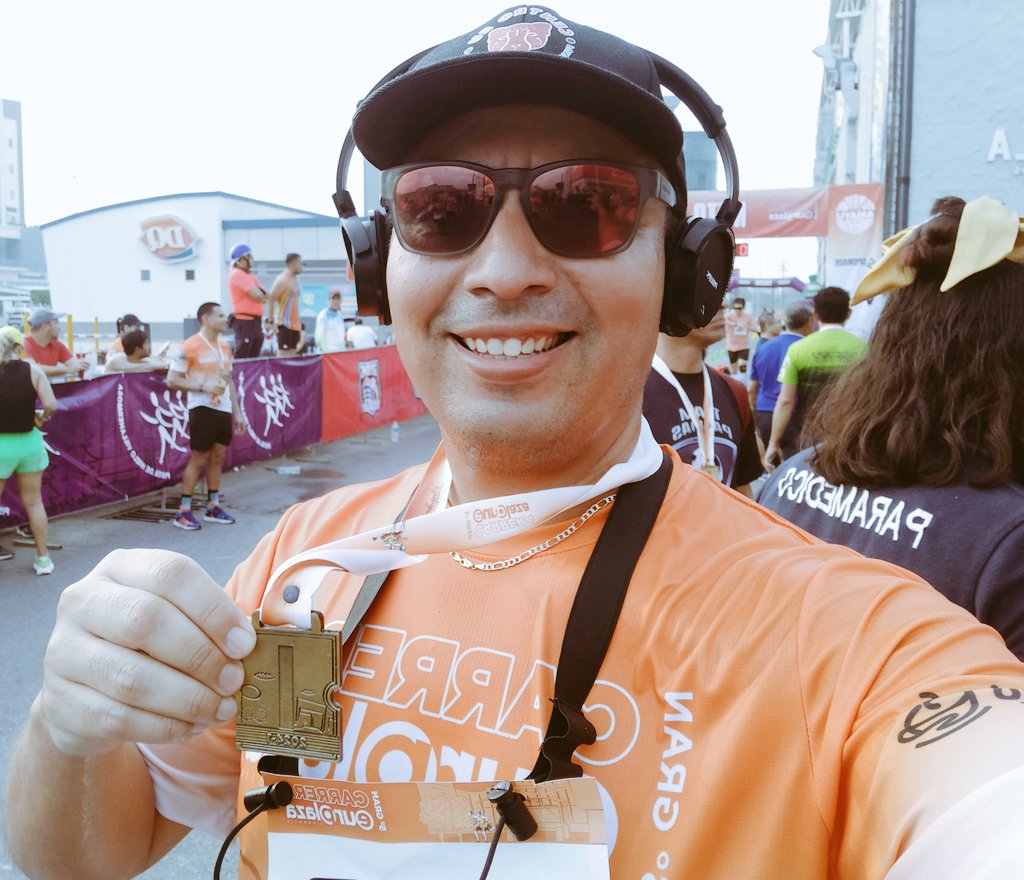 francdevilred's tweet photo. Domingazo de un 12...pero kilómetros!
Hoy fue de meterle kilometraje a la máquina y en Domingo VALE DOBLE como lo dice mi Amiga Diabla-Jaiba @PachitaRex !!
Carrera Europlaza...ahí quedó!!!
FREGÓN! Ahí vamos!!
#running #runner #Mexico #FelizDomingo #fregon
#9dejunio #Domingo https://t.co/oYROfuBXwb