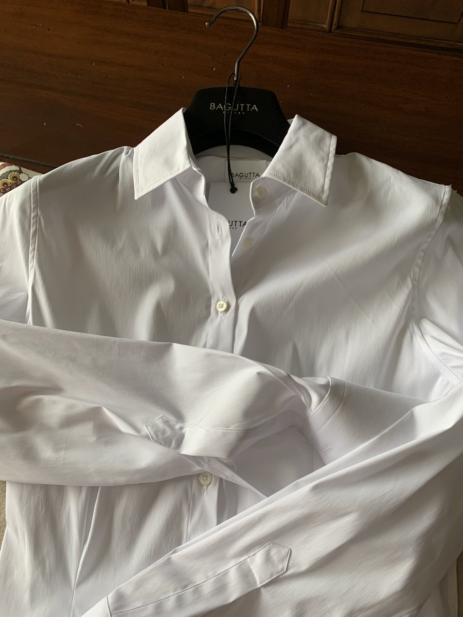KCDC_official's tweet photo. So che non ci crederai :)
Ho una nuova camicia bianca ;)
La colpa è di mio marito che l'ha scovata :D
La foto è terribile, ma la camicia una volta indossata è davvero carina.
#camiciabianca #whiteshirt #camicia #outift #classic #eleganza #stile #fashion #look #shirt #bianco https://t.co/VjklQudGqc