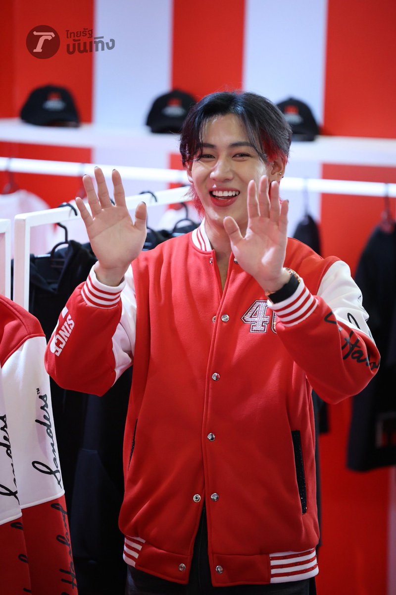 maymmt93's tweet photo. น้องแบม น่ารักเท่าโลกเลย😍😍🥰🫶🏻
BAMBAM AT KENTUCKY TOWN
#KFCxBamBam @BamBam1A https://t.co/AlnynYfvWB