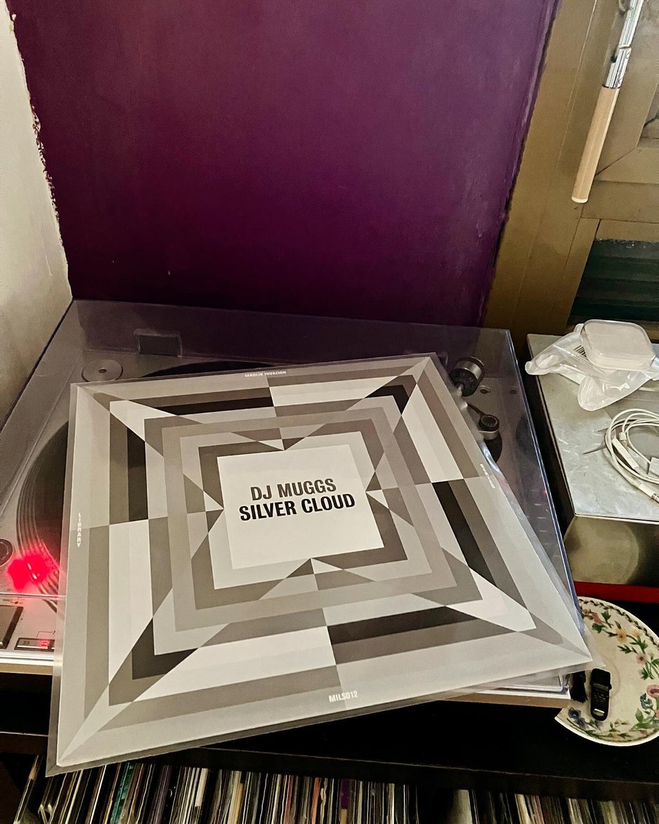 GordonRapSay's tweet photo. #GaletteDuSoir #4tonnes @DJ_Muggs @madlib #SilverCloud @GordonRapSay #VinylDigger https://t.co/r93rqBwedT