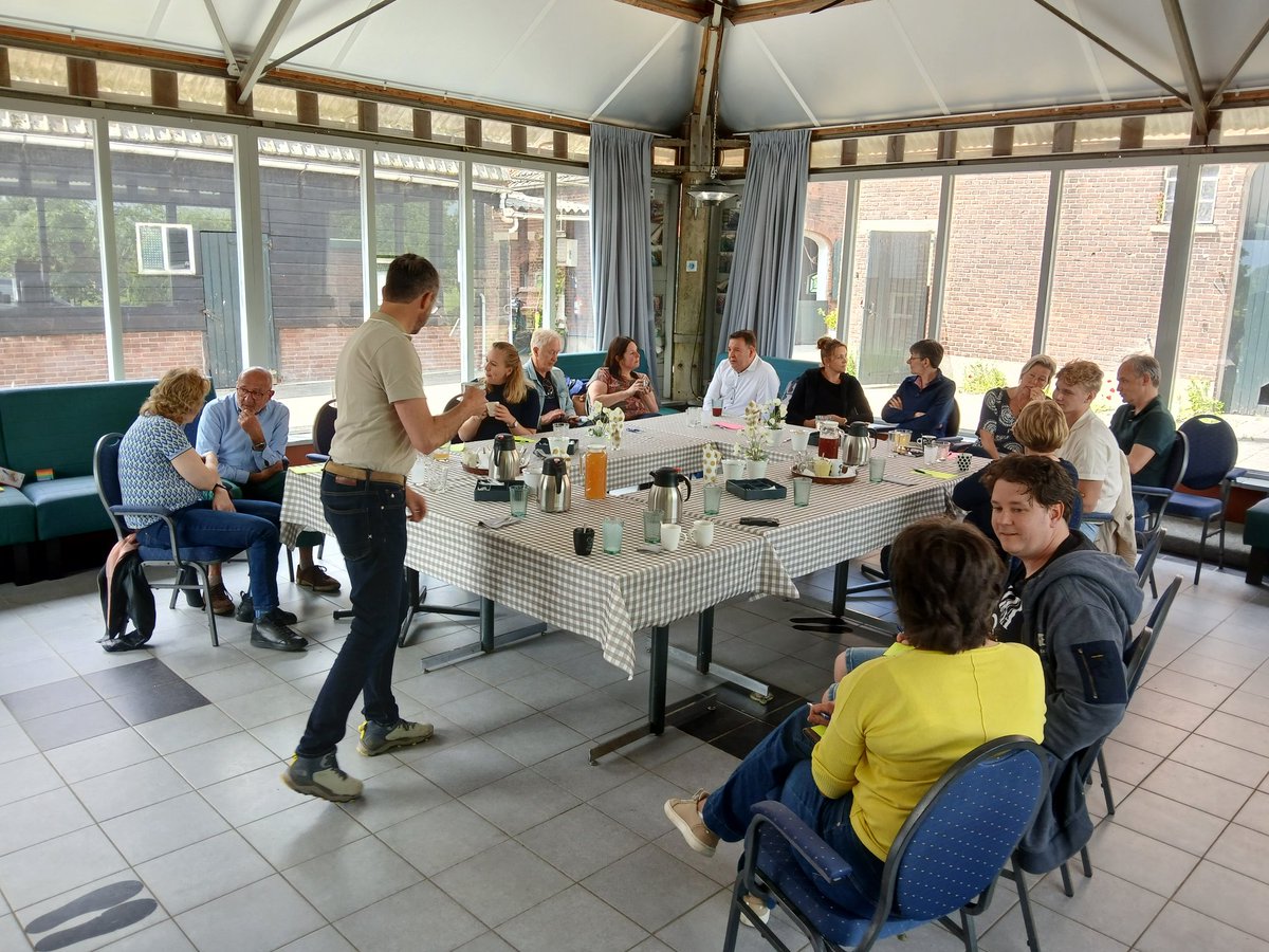 Laura de Graaff tweet media