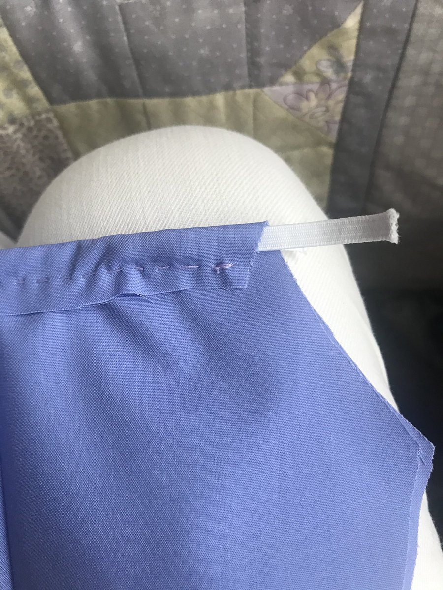 FredTedOlga's tweet photo. Ten #ShortsTutorial obviously this can be done on a machine if you are lucky enough to have access to one. Now before you gather your elastic you need to sort out the back seam. If you need to leave tail space you can sew both sides independently and then sew them together https://t.co/lVI20ETgDA