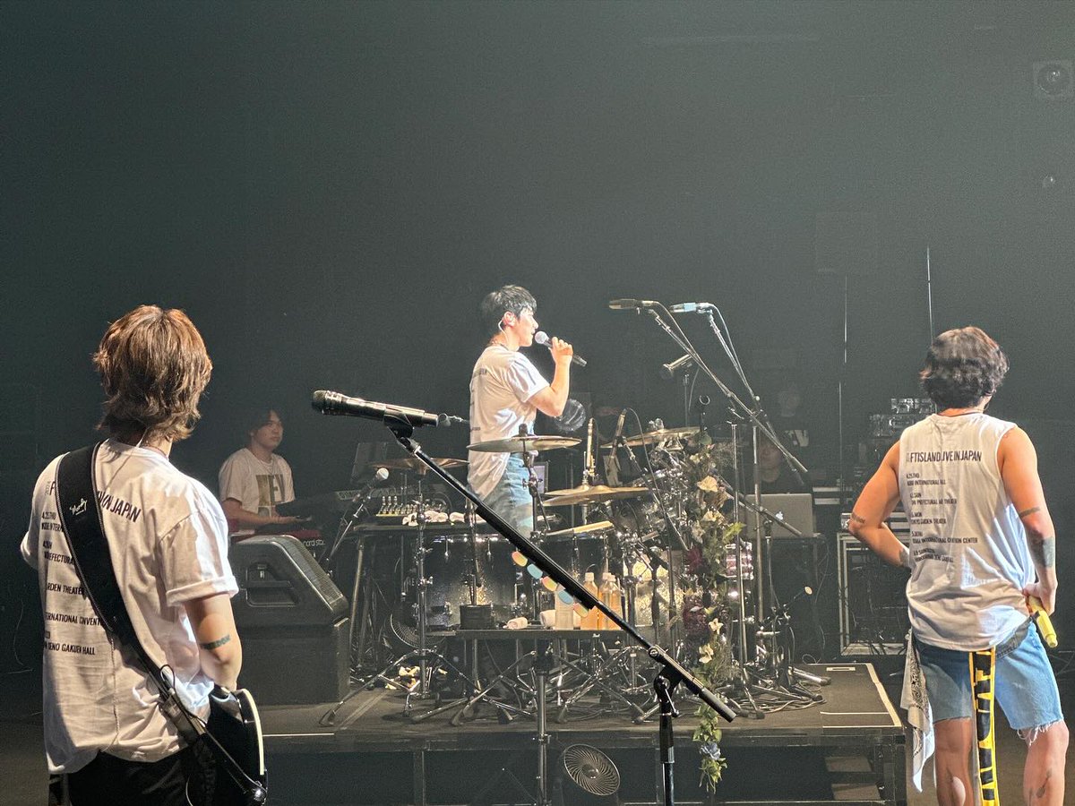 ftjoy's tweet photo. 240609 saico0111 insta update

#hEyDaY #youhaveworkedhard✨ #foralongtime　#together #playingwithme #thankyou! #withtoday #Heyday #tour #hasended #really #thankyou #SeeUsoon #atPulse #Seeyou #🏄‍♂️🏄🏻‍♀️🏄🏼 https://t.co/ZhRT0LR9rM