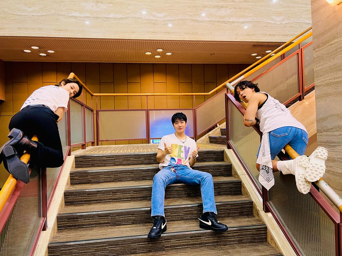 ftjoy's tweet photo. 240609 saico0111 insta update

#hEyDaY #youhaveworkedhard✨ #foralongtime　#together #playingwithme #thankyou! #withtoday #Heyday #tour #hasended #really #thankyou #SeeUsoon #atPulse #Seeyou #🏄‍♂️🏄🏻‍♀️🏄🏼 https://t.co/ZhRT0LR9rM
