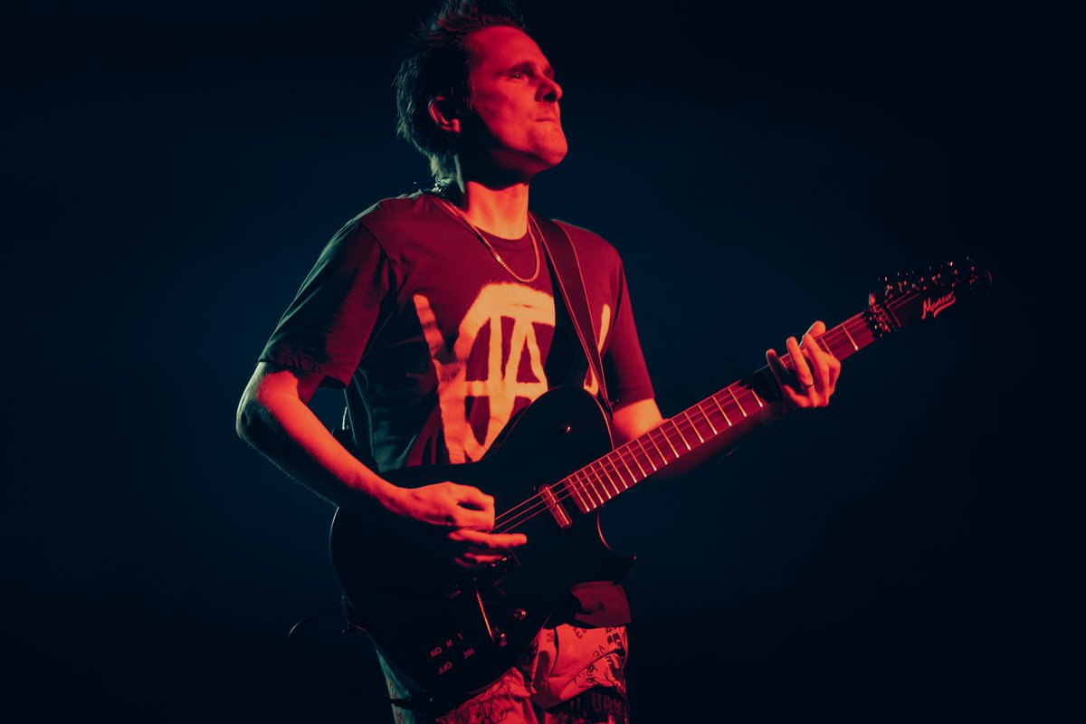Wishing a very happy birthday to the legend that is <a href="/MattBellamy/">Matt Bellamy</a> 🎉  

📸 @theworkofjar