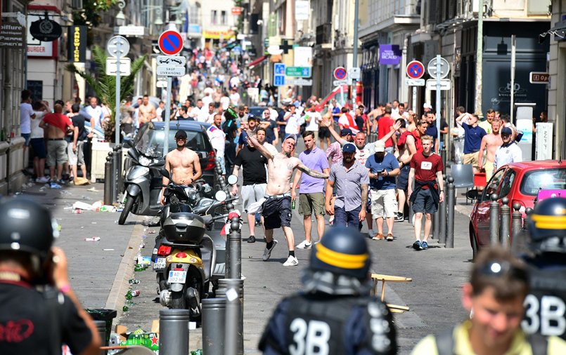 Awaydays23's tweet photo. ON THIS DAY 2016: England and Russia Riots in Marseille https://t.co/Gtqnspl01d