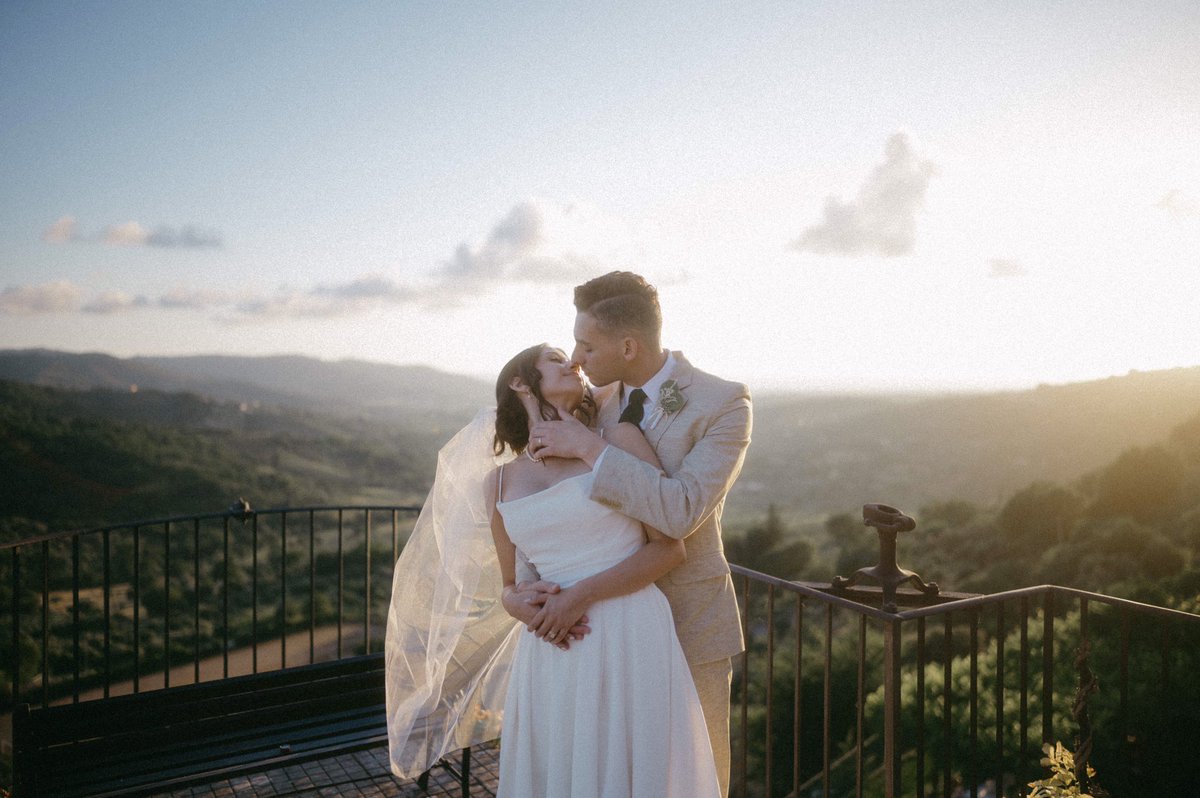 IsabelleAliciaa's tweet image. first round of photos from our 26-person, magical wedding in Giungano, Italy — a small town in the mountains 🤍🍋

🧵