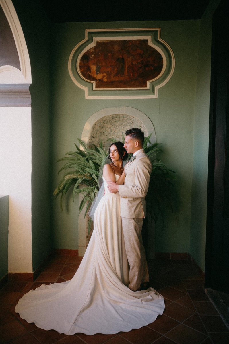 IsabelleAliciaa's tweet image. first round of photos from our 26-person, magical wedding in Giungano, Italy — a small town in the mountains 🤍🍋

🧵