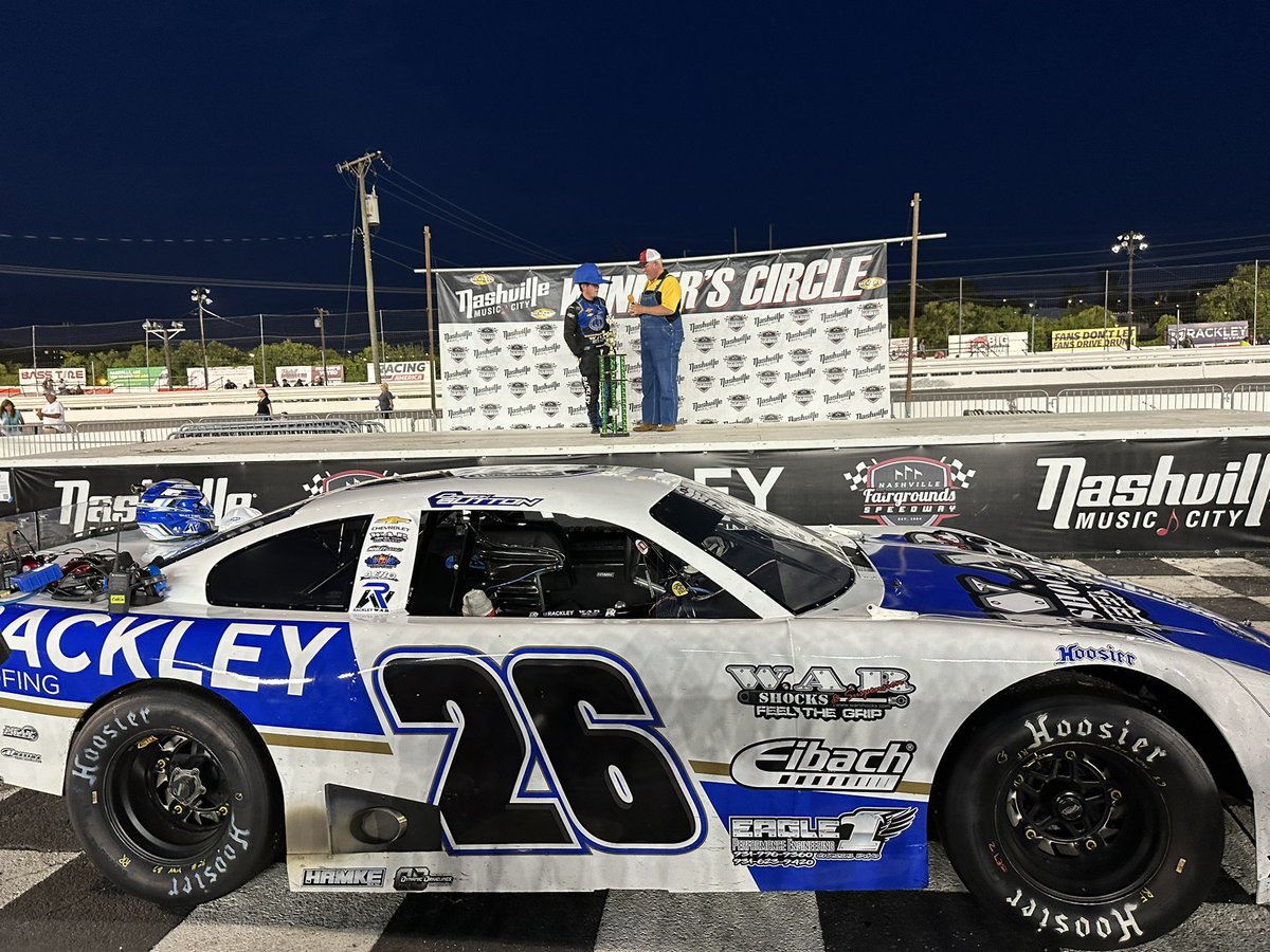 CurtisSuttonRW's tweet photo. @dawsonsutton26 wins at his home track of Nashville Fairgrounds Speedway last night. https://t.co/4osSg4AMsB