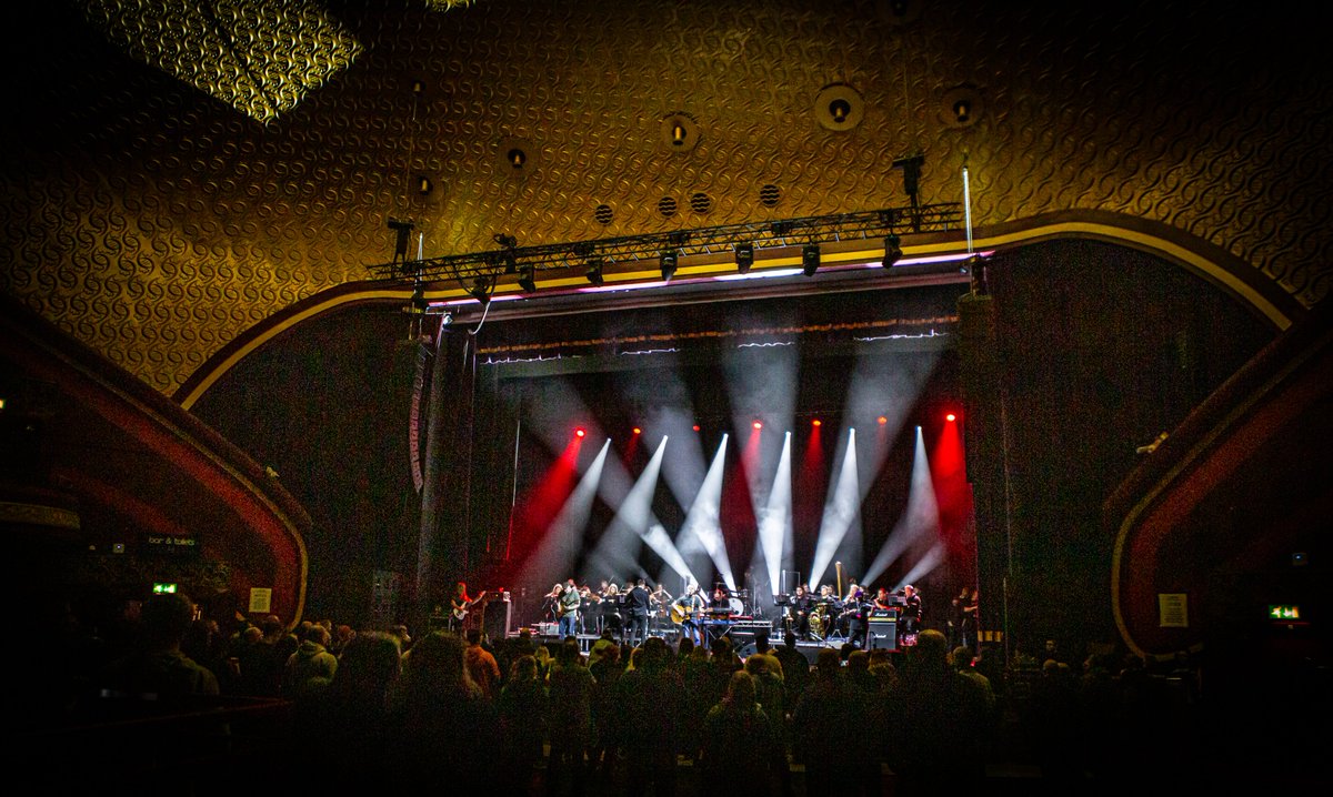 the_reads's tweet photo. Some official photos from February's @MusicFeedsFest gig have made their way to us. What a special night it was and WHAT a venue :-) We're on a little hiatus at the moment. Catch you soon.
📷 Paul W Dixon Photography (@pdicko67) https://t.co/QvhWafedBU