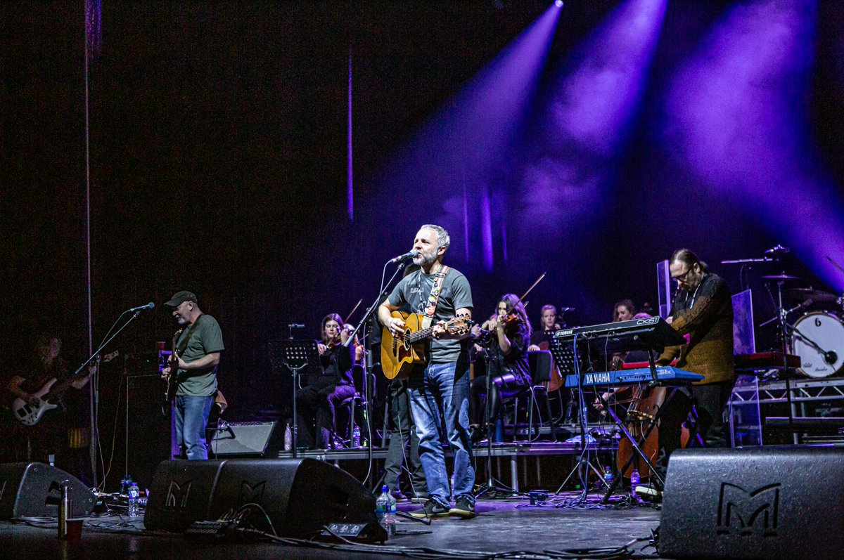 the_reads's tweet photo. Some official photos from February's @MusicFeedsFest gig have made their way to us. What a special night it was and WHAT a venue :-) We're on a little hiatus at the moment. Catch you soon.
📷 Paul W Dixon Photography (@pdicko67) https://t.co/QvhWafedBU