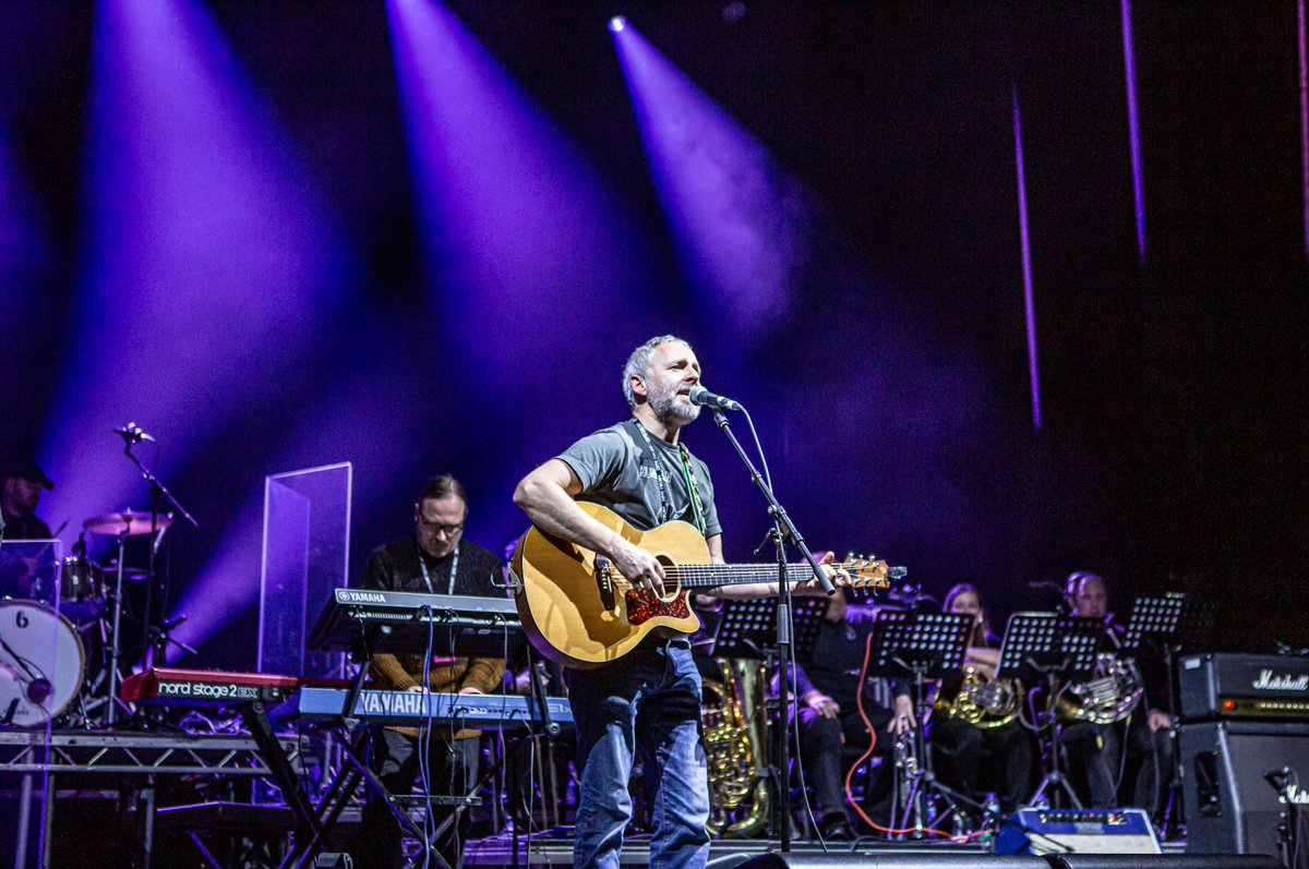 the_reads's tweet photo. Some official photos from February's @MusicFeedsFest gig have made their way to us. What a special night it was and WHAT a venue :-) We're on a little hiatus at the moment. Catch you soon.
📷 Paul W Dixon Photography (@pdicko67) https://t.co/QvhWafedBU
