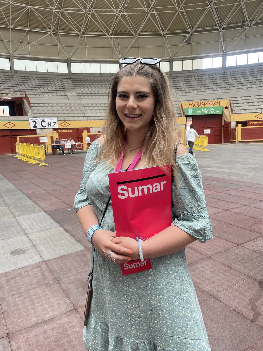 IU_Madrid's tweet photo. ❤️ Muy orgullosas de nuestra militancia que, una vez más, están a lo largo y ancho de la Comunidad de Madrid como apoderadas y apoderados de la candidatura @sumar, representando a #IzquierdaUnida.
🫂Gracias por vuestra dedicación
#ApoderadasIU https://t.co/8mtdYTmAn9