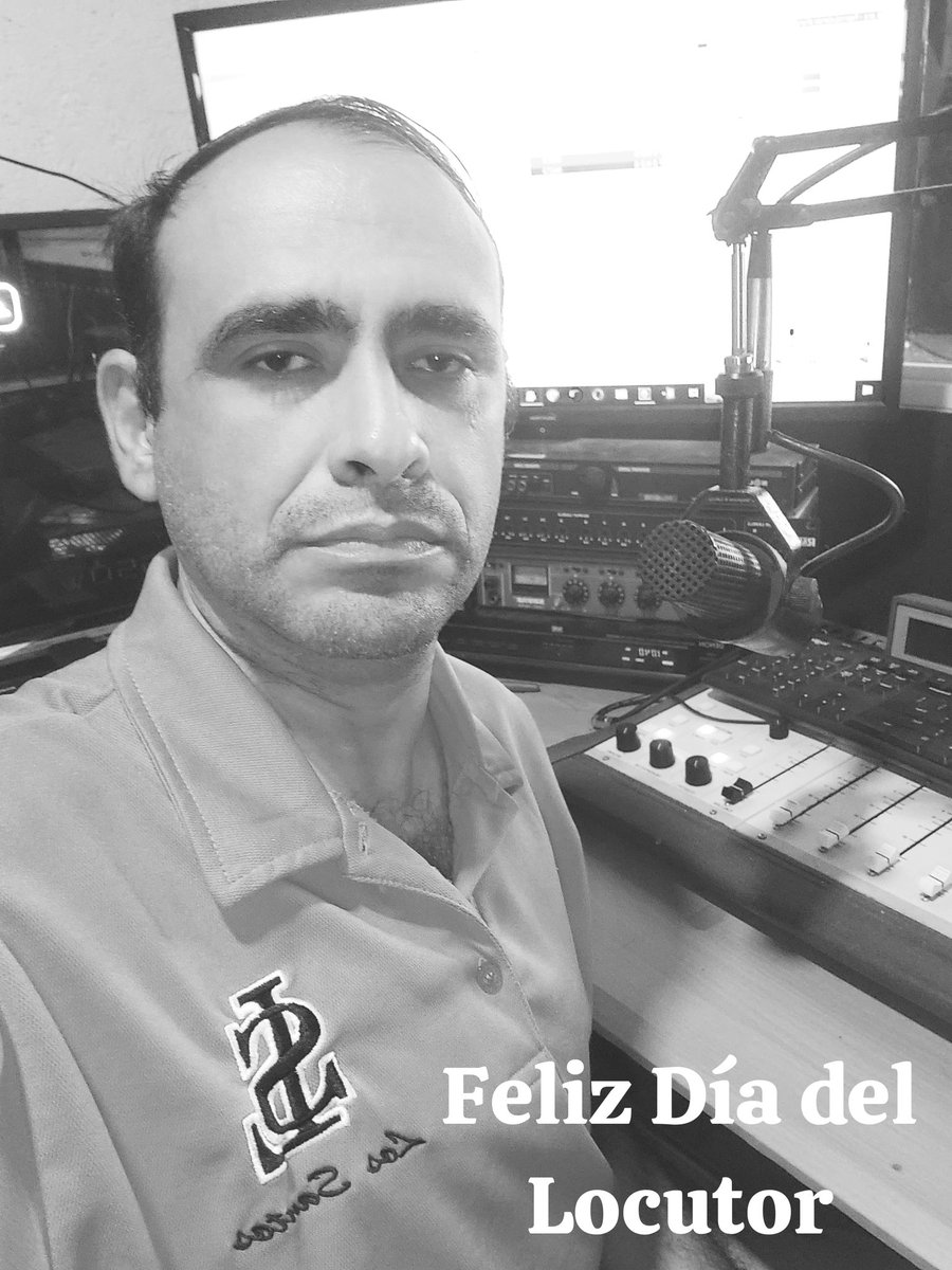 Ser locutor es un sentimiento, una vocación, es el arte de la palabra. Felicidades colegas y amigos, locutores, hombres y mujeres que enaltecen esta vocación. llevando siempre consigo un mensaje de respeto, esperanza y amistad, aquí, allá y en todo lugar donde haya un oyente.