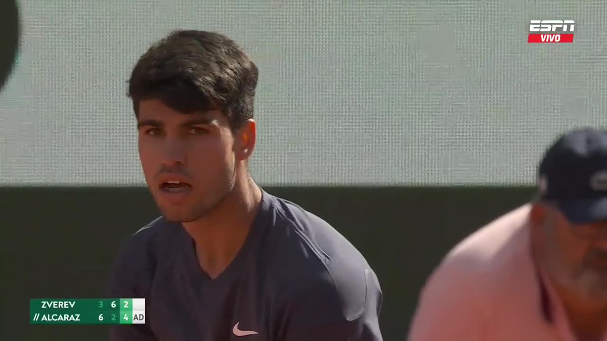 ESPNtenis's tweet photo. Confirma el quiebre Alcaraz y se va al descanso 5-2 ante Zverev.

#ESPNenStarPlus ▶️ https://t.co/LSsTHtBH0p https://t.co/7850EaJqN1