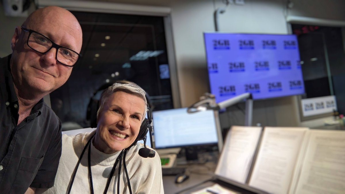 timstackpool's tweet image. Had a great chat with Susie Elelman on 2GB in Sydney about Works of Art In Sydney You Should Know. Take a listen:
tinyurl.com/TimArton2GB
(Audio: © Nine Radio)

#art #radio #contemporaryart #broadcasting #publicart #cityart #2GB873 #cityofsydney #insidethegallery_podcast