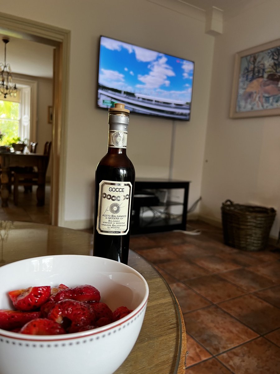 LucindasIreland's tweet image. #Strawberries #Balsamic #FrenchOpen #MensFinal Come on #Alcaraz🇪🇸