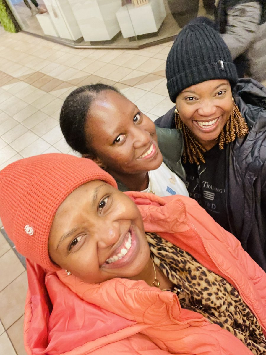 earthlingbeast's tweet photo. My toxic lovers together in the good and blessed days. #afripraise
@Fadzeym @georgia_tsetana https://t.co/q6Mboj9VlE