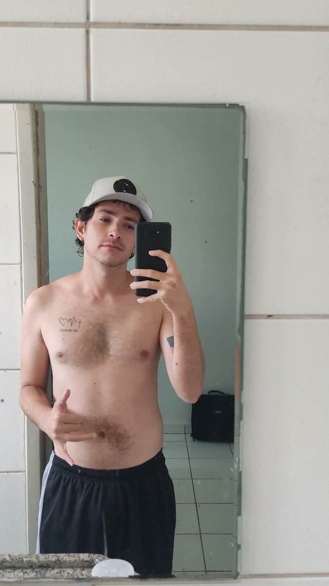 geobertojunior's tweet photo. @assiscosta0 Eu acho, e também não acho que tenho kkkkkkk https://t.co/ZtZzfBGEh3