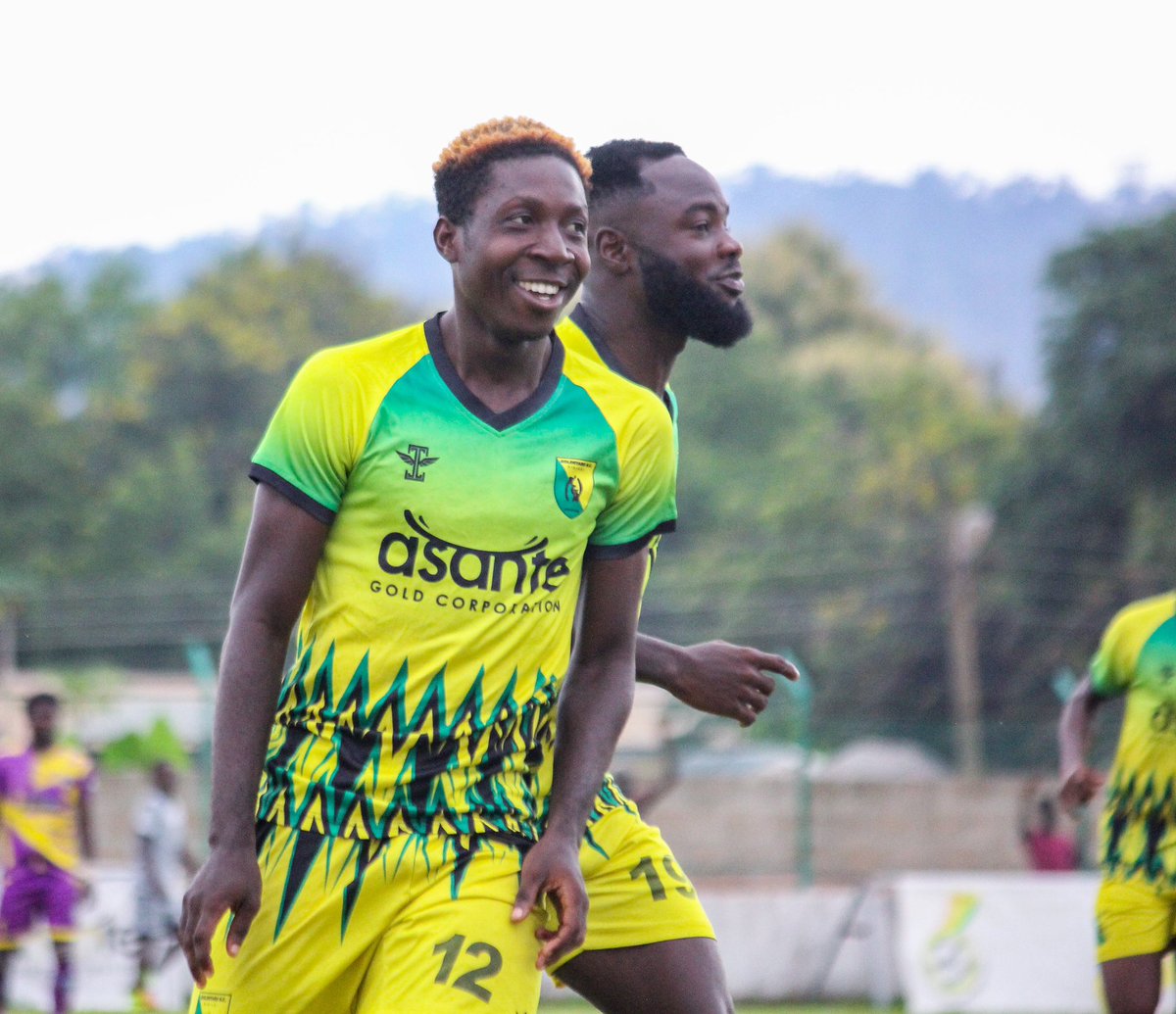 GoldStarsSc's tweet image. #GhanaPremierLeague #Week33

25’

Bibiani Goldstars SC 1️⃣-0️⃣ Medeama SC

[1’ Ronald Frimpong]