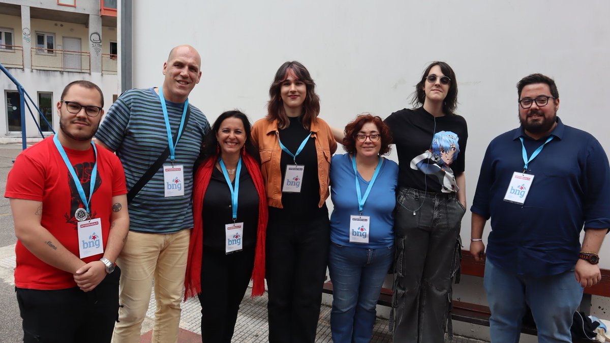 bngvigo's tweet photo. 🗳️ Continuamos percorrendo os colexios electorais en #Vigo coa nosa cabeza de lista Ana Miranda

Aínda restan máis de dúas hora para o peche das urnas, que ninguén quede na casa #AVozGalegaEnEuropa #EUconAnaMiranda https://t.co/nJdPHtQeZO