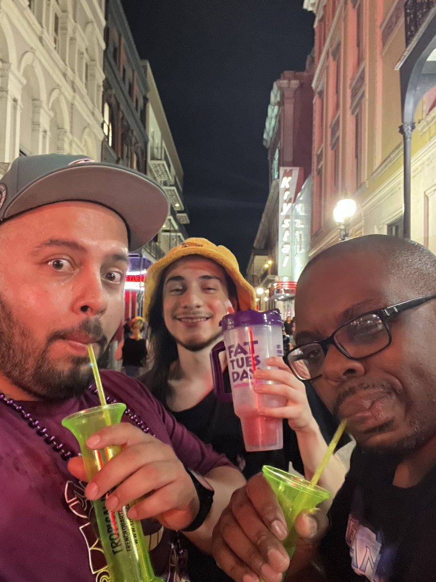 Guaps17's tweet photo. 1st IC was a blast! My Lugias missed the memo and went to Columbus instead of NOLA 😅 Run ended when I started the fish and next 9 cards were energies 😂 aqua returned myself before opp could Cram me. Met lots of friends &amp; the city was a vibe! Can’t wait to run it back next year! https://t.co/sOdIIlNj7J