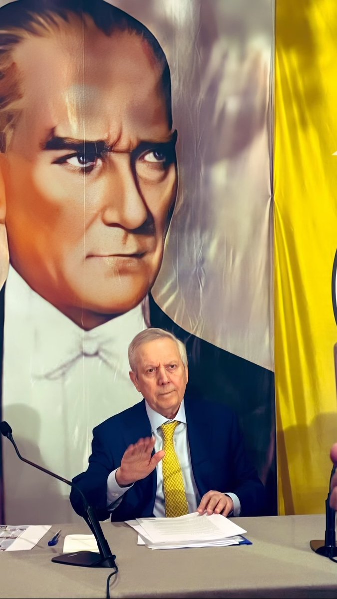 r_mertg's tweet photo. İz bırakanların izinde... 💛💙 #AzizYıldırım #Fenerbahçe #Çocuklarİçin https://t.co/JYNgv3nrF4