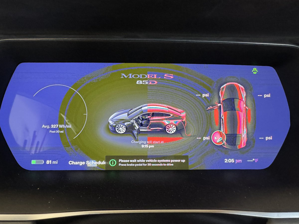 _gregolsen_'s tweet photo. @elonmusk Love my 2015 Model S!!! 
Any chance your team is interested in how this end of life happened? (Could use help with mcu 2 upgrade) No known reason just got in car yesterday and this appeared.  Restart no change. https://t.co/o4SxXXftrQ