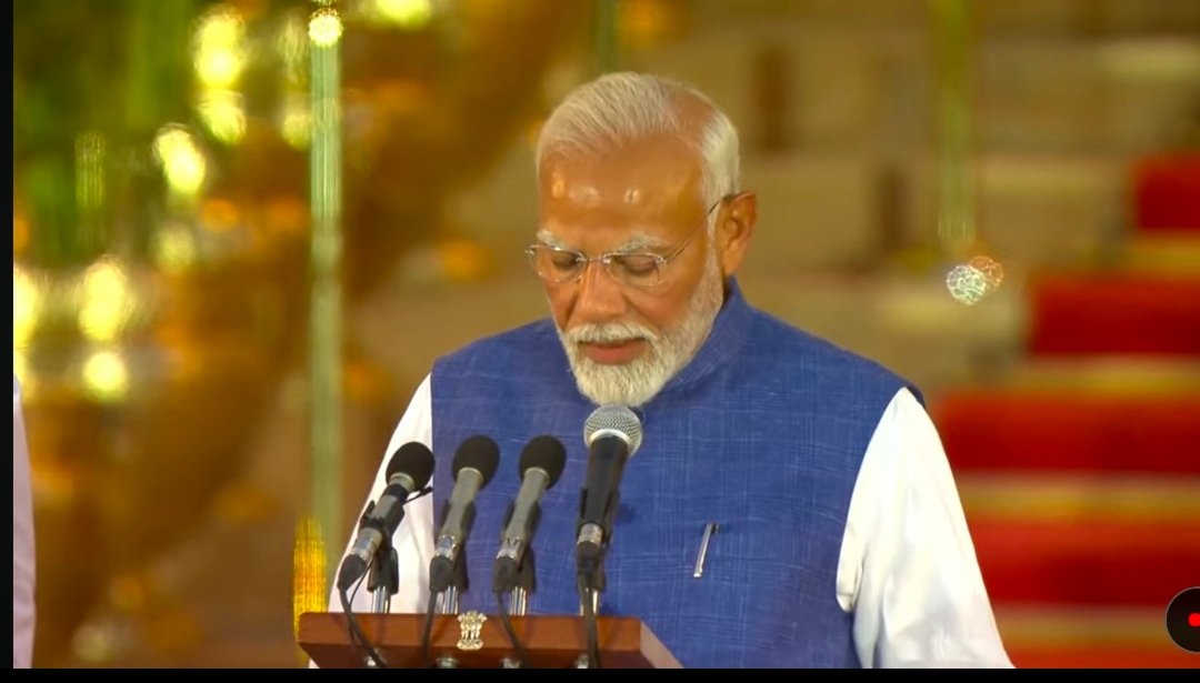 Kittu__P's tweet photo. माननीय #प्रधानमंत्री श्री नरेंद्र दामोदर दास मोदी जी को #तीसरी बार प्रधानमंत्री पद पर शपथ ग्रहण करने पर सभी #देशवासियों को हार्दिक #बधाई एवं शुभकामनाएं 🎉
@narendramodi
#नरेन्द्रदामोदरदास
#Pm_of_India
#ModiCabinet https://t.co/W4qEyxaO4u
