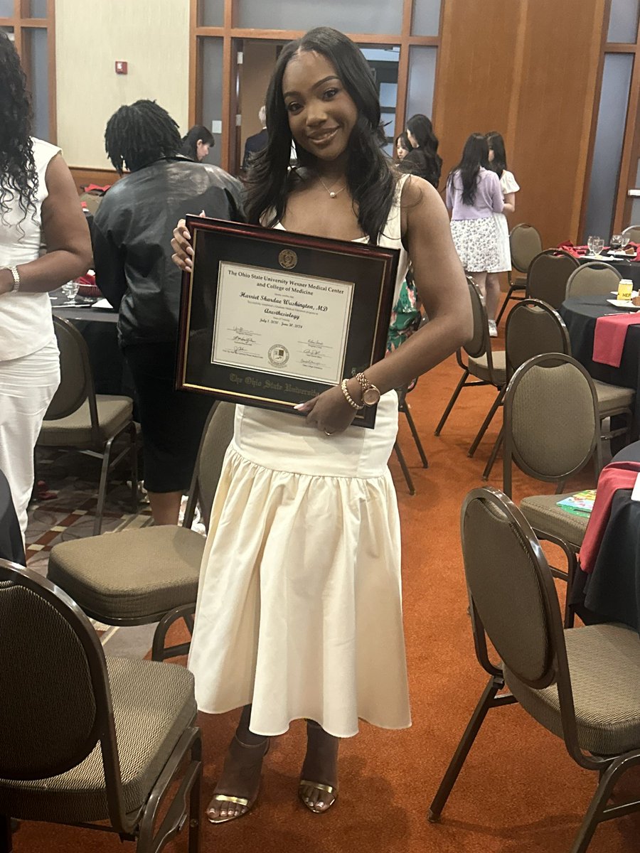 LytriceMurray's tweet photo. Attending the graduation ceremony for my sister Dr. Harriet Washington. M.D. at Ohio State University.  Dr. Washington is a first generation college graduate from Rural Alabama. Never underestimate the power of planting a seed!  @6thchildMarlon https://t.co/mzZzaglC81