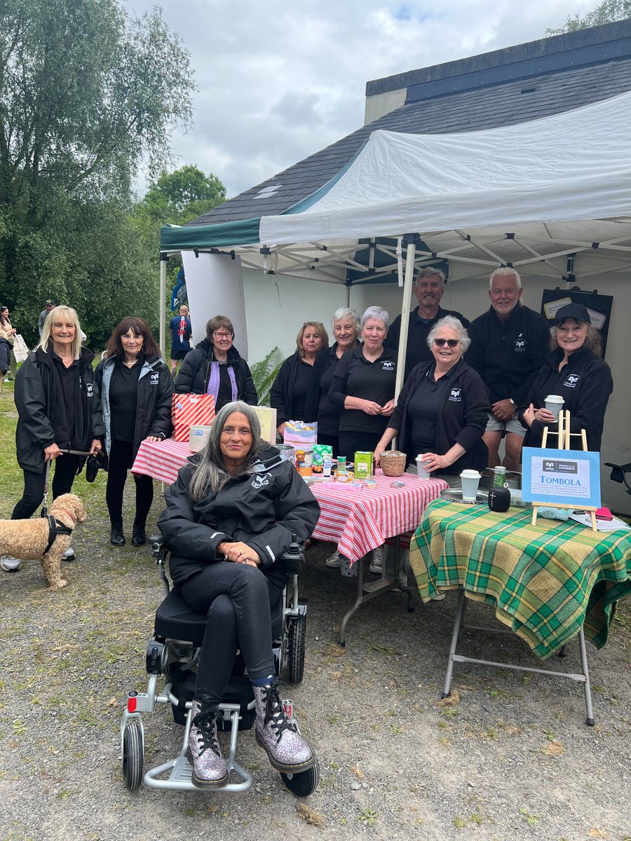 ospreyschoir's tweet photo. Well done all the choir volunteers for manning the stall at The Green Gathering. Well done all 👏🏻👏🏻👏🏻 https://t.co/5Lj5w9jaHz