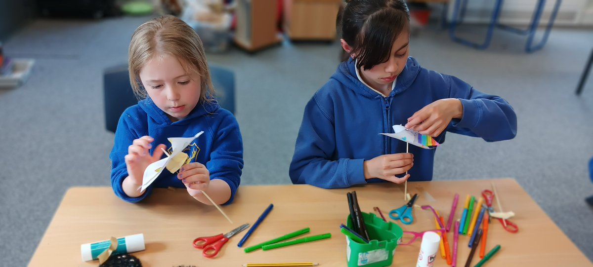 CNES_STEM's tweet photo. Many thanks to Kalina our lovely STEMazing role model for a fantastic set of STEM workshops. Pairc School pupils explored renewable energy in 'Planet Protectors' and learned about energy transfer, making  Potential Energy Poppers in the 'Energy Explorers' workshop. @STEMAZING1 https://t.co/hDuHyLSK0C