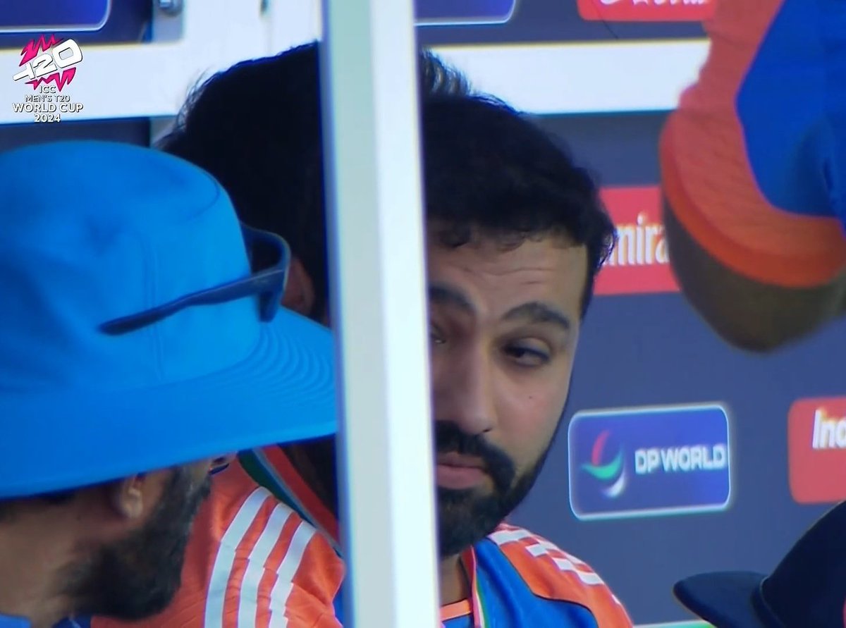 NishaRo45_'s tweet photo. Rain is saving Pakistan from Rohit Sharma destruction 🔥 https://t.co/QkpTCHmvPs