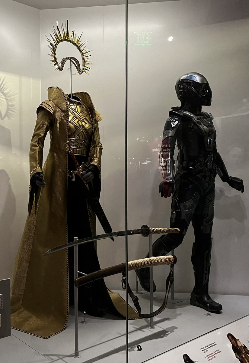 TC_Ravenclaw's tweet photo. @startrekpod @MyrriahGossett @thepaulguy @ClydeHaynes hi team! As we celebrate the finale of Discovery, I thought you’d appreciate this pic we took at the Smithsonian… 

Thank you for guiding us through this wonderful show! https://t.co/Ba9KbncR4e