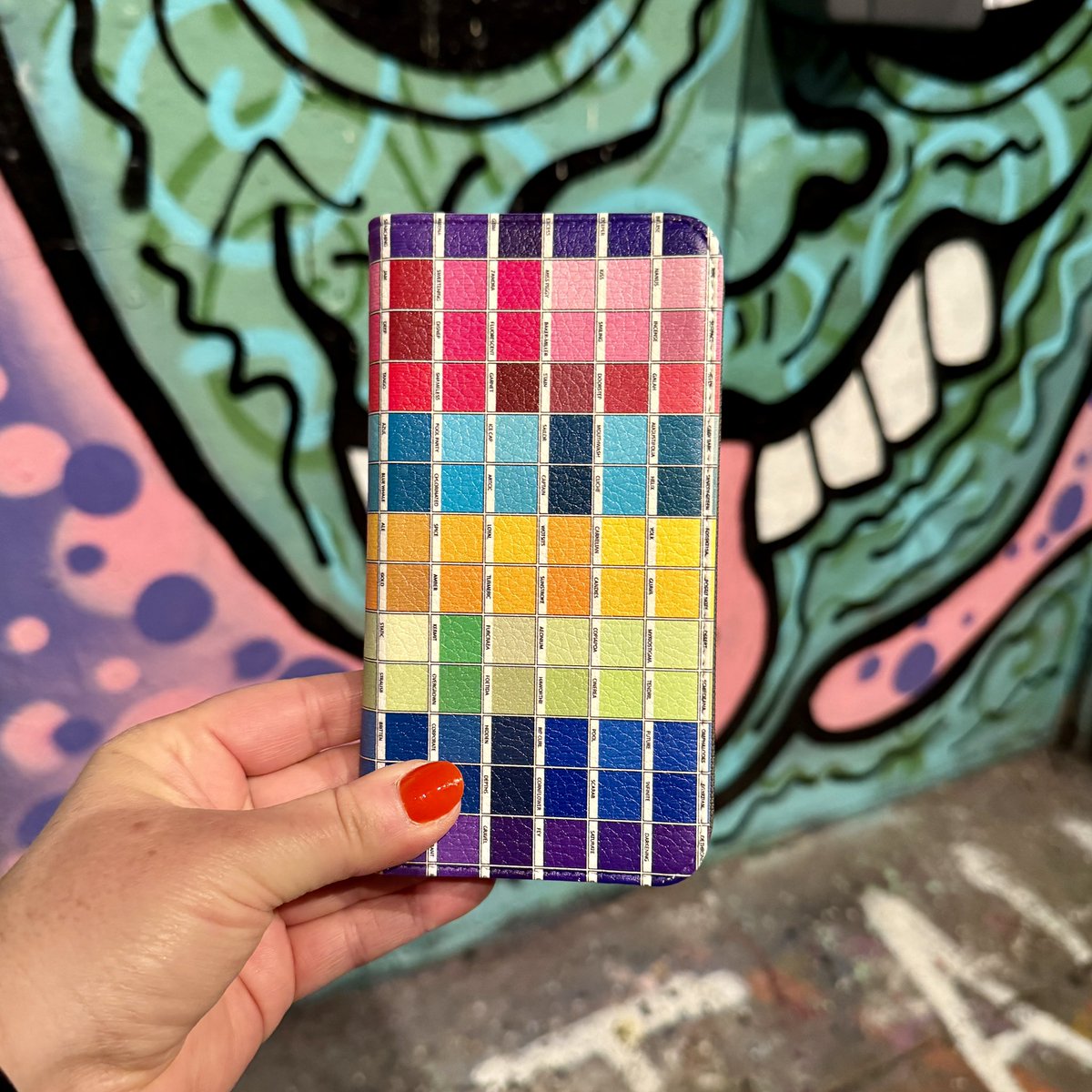 StringberryUK's tweet image. Brighten your day, one accessory at a time. 🌈💕✨

#phonecase #walletphonecase #livelifeincolour #colourfullife #rainbow 

stringberry.com/search?type=pr…