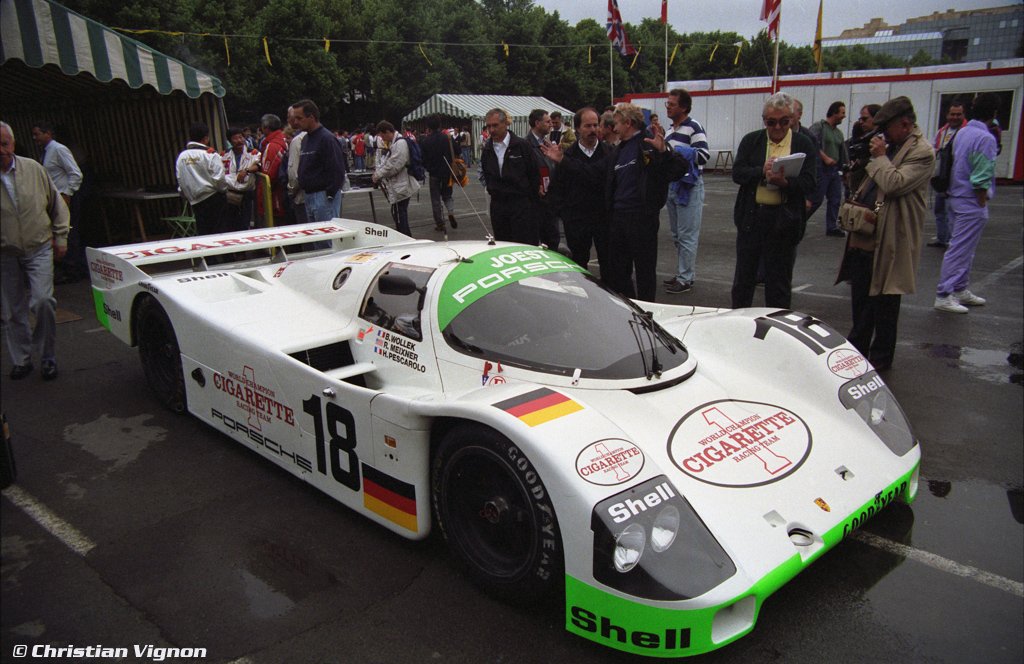 RicardoGrilo18's tweet photo. @ProtonRacing @Customer_Racing @PorscheRaces @24hoursoflemans @FIAWEC Ia vraie  ;-) https://t.co/gm8krwcQvG