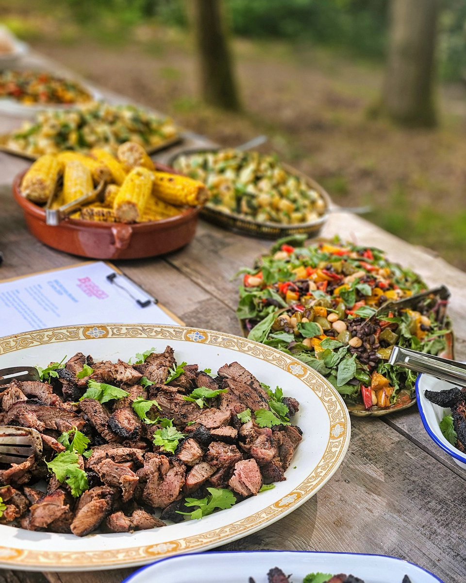 BrightonBakes's tweet photo. Back for more forest fun today @GreenEscapeUK - BBQ delights inc Butterflied Sussex Lamb Leg, Sticky Chicken Wings. Served w/ Potato &amp; Pea Salad &amp; Tarragon dressing, Roasted Peppers w/ Sherry Vinegar, Griddled Corn &amp; Chilli Lime Butter. Hearty traybake Pud #Sussex #brighton #food https://t.co/Fk5FijPw6k