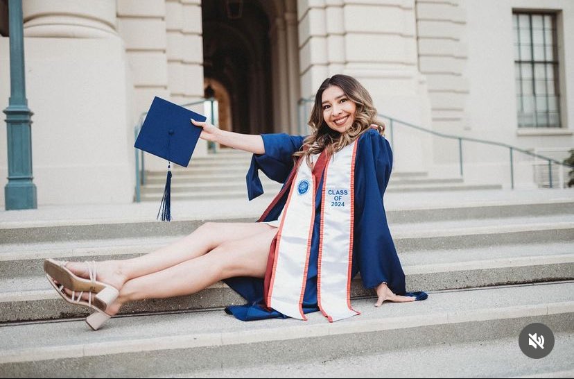 Congratulations <a href="/FlorStacy/">Como La Flor</a> your family and friends are all so proud of you 🥰 Flor S. Flores, MBA!!! #uagcgrad24