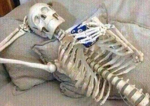 Rodriguesz1D's tweet photo. waiting for Shawn Mendes ' new album https://t.co/hU6am0nzh6