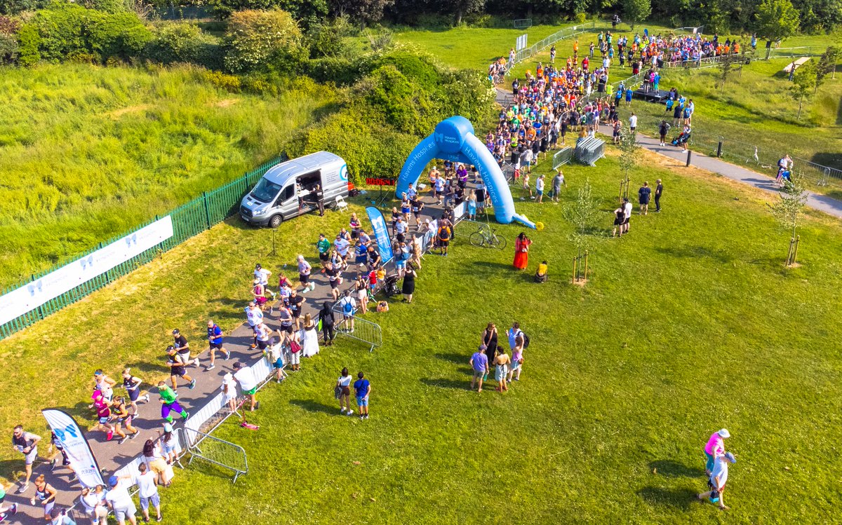 Southend Half Marathon 2024. 

It is with immense sadness that we can confirm a runner who took part in the Southend Half Marathon today has died. 

Our thoughts and sincere condolences are with his family and friends at this incredibly sad time. 

havenshospices.org.uk/shmstatement