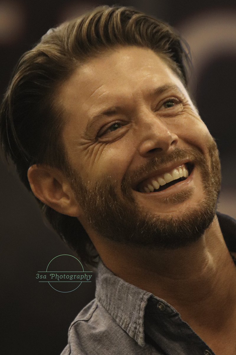 Jensen Ackles 
Gold Panel
#SPNOH #spncolumbus
More to come later, busy day