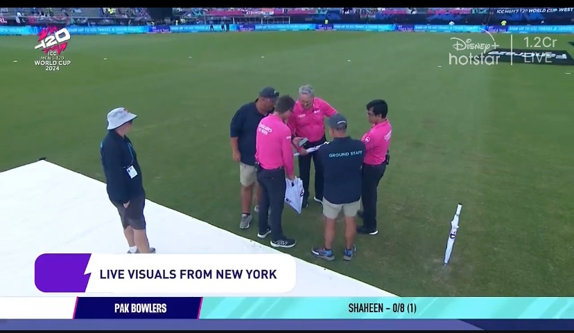 MidnightMusinng's tweet photo. The game to resume in another 10 mins. Hope no other stoppages! 🤞🤞

#T20WorldCup #T20WorldCup24 #ViratKohli #RohitSharma  #INDvsPAK #RamojiRao #T20WC24 #ICCWorldT20  #NEDvSA #AUSvENG #AUSvsENG #T20WorldCup2024 #ModiCabinet #OathCeremony https://t.co/KR8qZBJzfX
