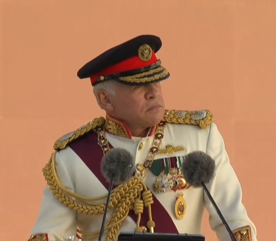 مع عبداللهِ يدٍ بيدِ🇯🇴 
#على_العهد٢٥