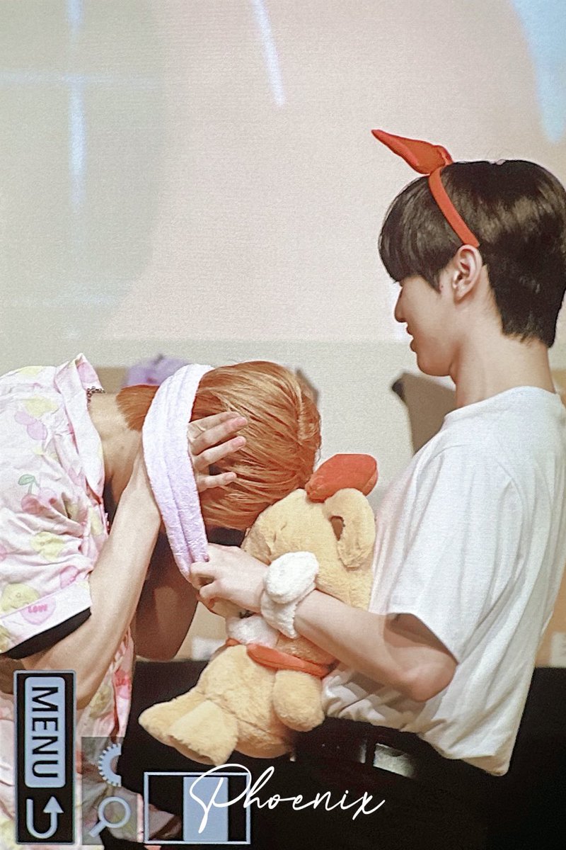 도와줘👍🏻

#싸이커스 #xikers #유준 #YUJUN #예찬 #YECHAN